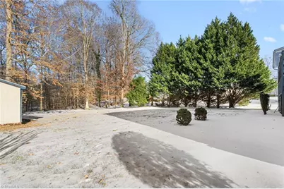 4221 Clovelly Drive, Greensboro, NC 27406 - Photo 37