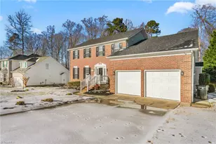 4221 Clovelly Dr, Greensboro, NC 27406 - Photo 39