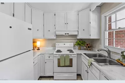 311 Salisbury Street #29, Kernersville, NC 27284 - Photo 11