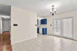 113 Falling Creek Dr, Thomasville, NC 27360 - Photo 9