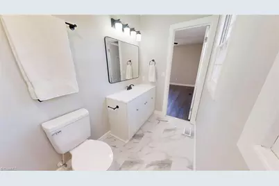 2507 Suffolk Avenue, High Point, NC 27265 - Photo 33