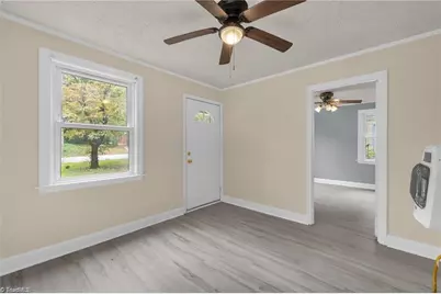 905 Mint Avenue, High Point, NC 27260 - Photo 9
