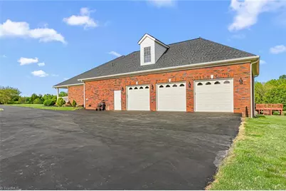 259 Lynne Terry Drive, Thomasville, NC 27360 - Photo 3
