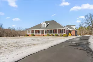 259 Lynne Terry Dr, Thomasville, NC 27360 - Photo 3