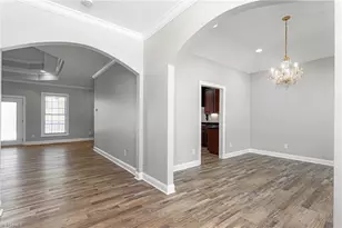 259 Lynne Terry Dr, Thomasville, NC 27360 - Photo 5