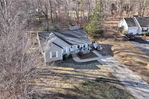 2360 Regency Dr, Randleman, NC 27317 - Photo 5