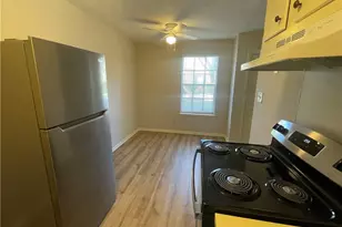 3824 Country Club Rd, Winston-Salem, NC 27104 - Photo 5