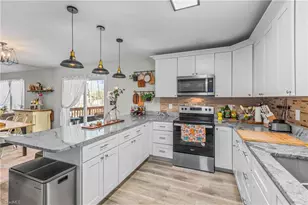 9 Courtesy Dr, Thomasville, NC 27360 - Photo 3