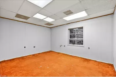 608 Summit Avenue, Greensboro, NC 27405 - Photo 25