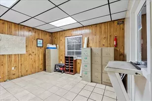 608 Summit Ave, Greensboro, NC 27405 - Photo 17