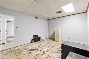 608 Summit Ave, Greensboro, NC 27405 - Photo 35