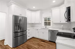 135 Dixon St, Asheboro, NC 27203 - Photo 9