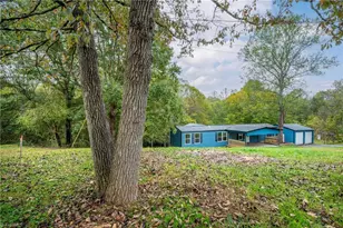 157 Cedar Point Dr, Mount Airy, NC 27030 - Photo 1