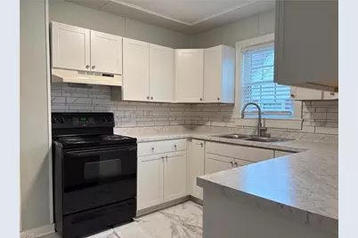 323 S Hamilton Street, Eden, NC 27288 - Photo 9