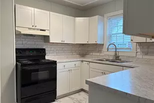 323 S Hamilton St, Eden, NC 27288 - Photo 9