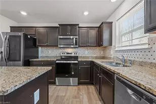 4734 Black Frst Dr, Greensboro, NC 27405 - Photo 11