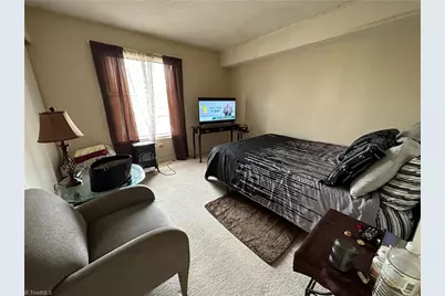 1740 N Hamilton Street #H, High Point, NC 27262 - Photo 25