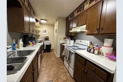 1740 N Hamilton Street #H, High Point, NC 27262 - Photo 7