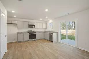 125 Linden Dr, Thomasville, NC 27360 - Photo 9