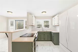 2850 Konnoak Dr, Winston-Salem, NC 27127 - Photo 13