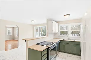 2850 Konnoak Dr, Winston-Salem, NC 27127 - Photo 9