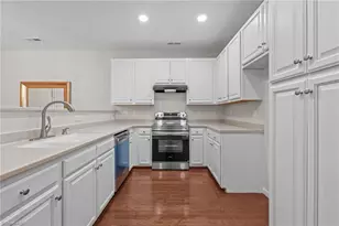 1004 Gretchen Ln, Greensboro, NC 27410 - Photo 19