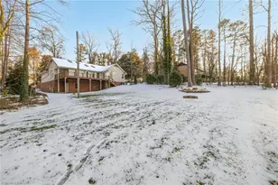 1805 Lynwood Dr, Greensboro, NC 27406 - Photo 7