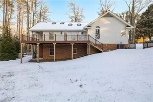 1805 Lynwood Dr, Greensboro, NC 27406 - Photo 37