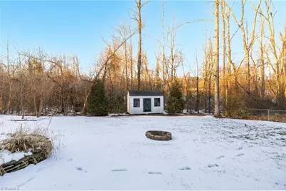 1805 Lynwood Drive, Greensboro, NC 27406 - Photo 35