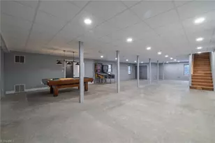 1805 Lynwood Dr, Greensboro, NC 27406 - Photo 27