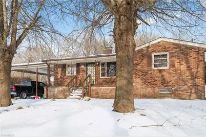 612 School Street, Walnut Cove, NC 27052 - Photo 1