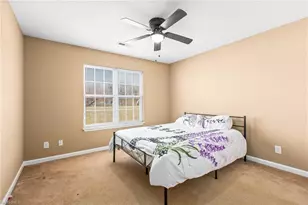 805 Forest Crest Dr, Greensboro, NC 27406 - Photo 17