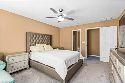 805 Forest Crest Drive, Greensboro, NC 27406 - Photo 11