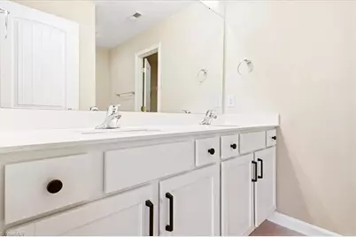 906 Elderberry Way #72, Greensboro, NC 27410 - Photo 15