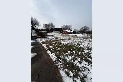 578 Lawrence Ridge, Lewisville, NC 27023 - Photo 3