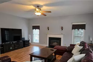 3405 Peninsula Dr, Jamestown, NC 27282 - Photo 3