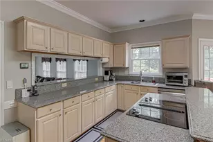 3405 Peninsula Dr, Jamestown, NC 27282 - Photo 13