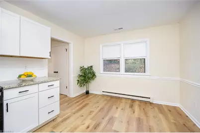 5904 Sprucepine Drive, Winston-Salem, NC 27105 - Photo 7