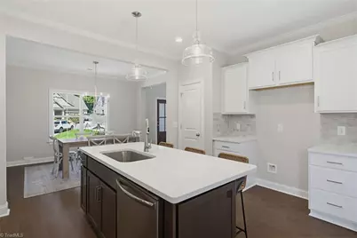 811 Gibb Street, Winston-Salem, NC 27106 - Photo 9
