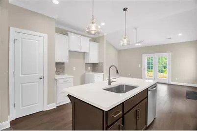 811 Gibb Street, Winston-Salem, NC 27106 - Photo 11