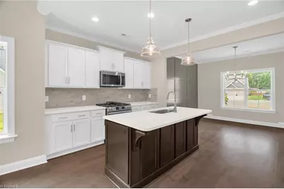 811 Gibb Street, Winston-Salem, NC 27106 - Photo 9