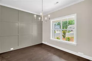 811 Gibb St, Winston-Salem, NC 27106 - Photo 7