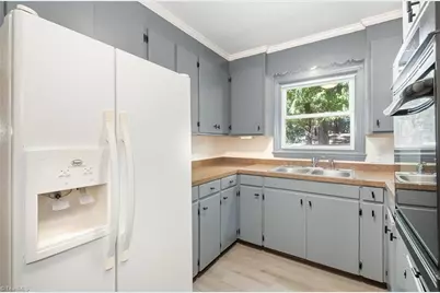 218 Joyce Street, Madison, NC 27025 - Photo 15