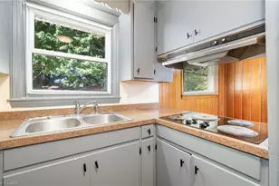 218 Joyce St, Madison, NC 27025 - Photo 17