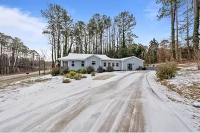 707 Lakewood Drive, Siler City, NC 27344 - Photo 9