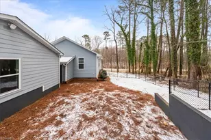 707 Lakewood Dr, Siler City, NC 27344 - Photo 7