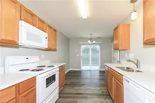 1992 Tea Berry Ln, Winston-Salem, NC 27127 - Photo 5