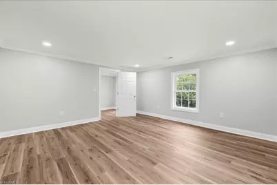 805 W 5th Avenue, Lexington, NC 27292 - Photo 31