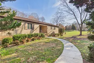 904 Fairidge Dr, Jamestown, NC 27282 - Photo 3