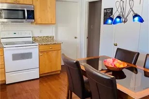 904 Fairidge Dr, Jamestown, NC 27282 - Photo 9